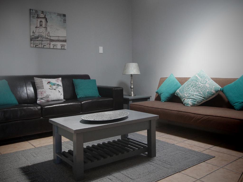 Smithland Guest Apartments Cape Town Bellville Dış mekan fotoğraf