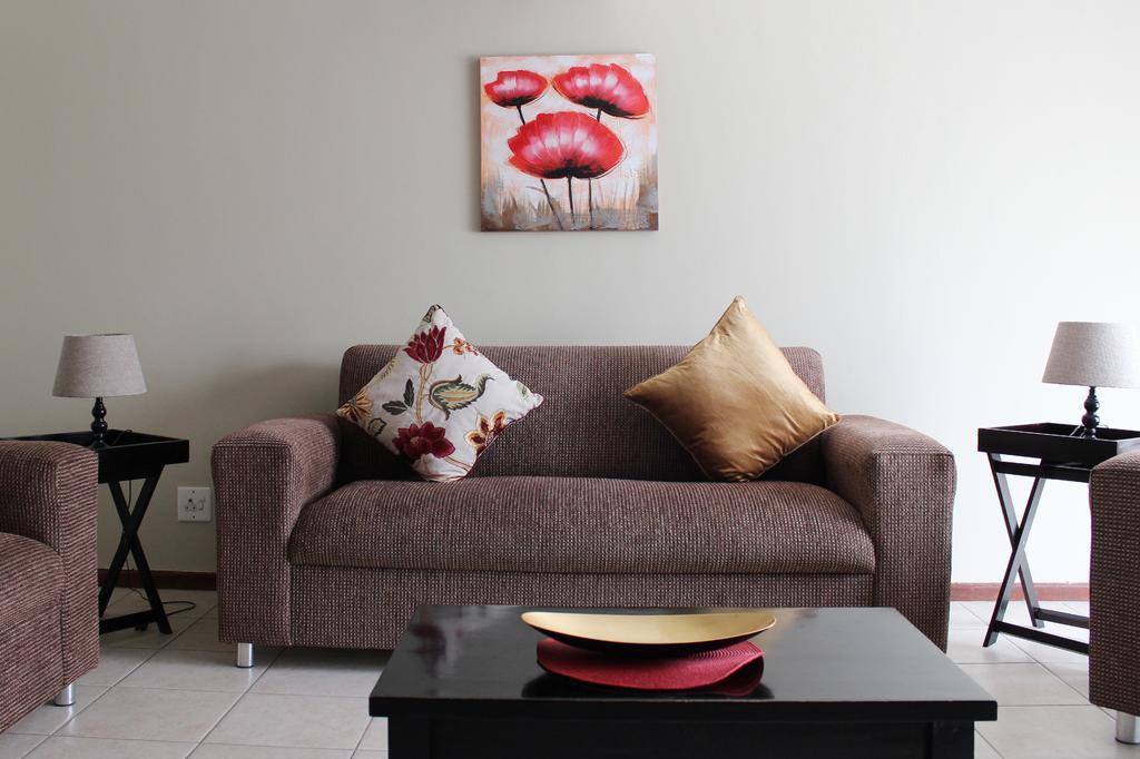 Smithland Guest Apartments Cape Town Bellville Dış mekan fotoğraf
