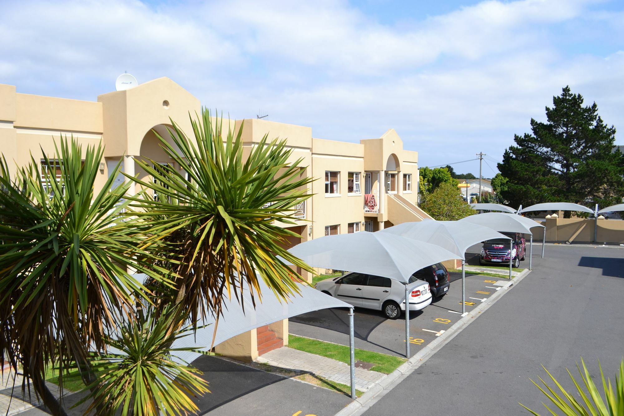 Smithland Guest Apartments Cape Town Bellville Dış mekan fotoğraf